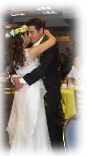 bryanvannessa-1stdance.jpg (11584 bytes)
