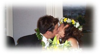 bryanvannessa-kiss.jpg (11544 bytes)