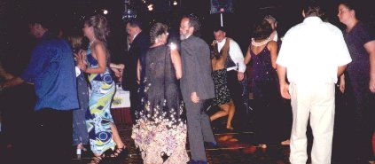 dancing1jpg.jpg (20275 bytes)